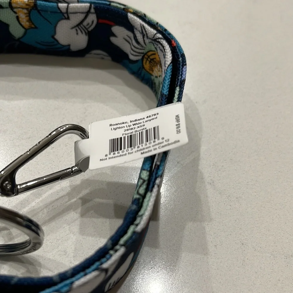 Vera Bradley Lighten Up Wide Lanyard - Picture 4 of 4